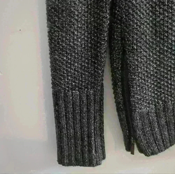 CALVIN KLEIN | Black/Grey Metallic Knitted Long Sleeve Side Zipper Swea… - Picture 3 of 5